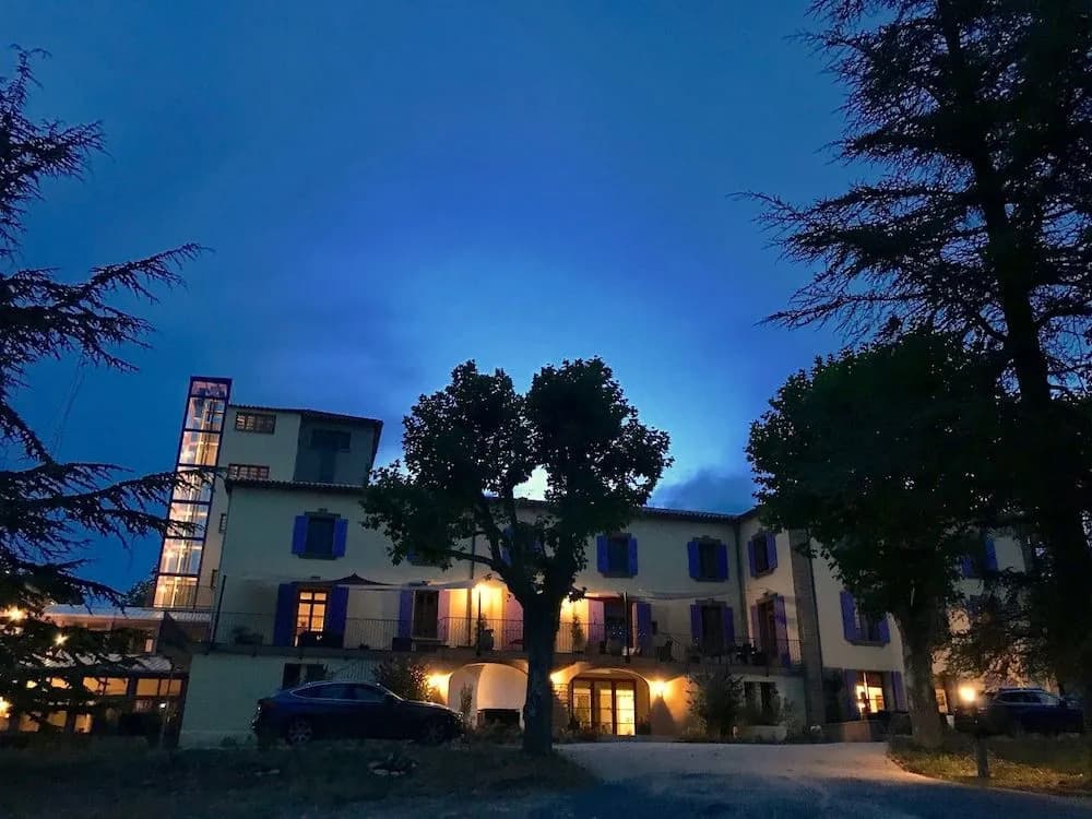 Résidence Château Ferrassières - Photo 1