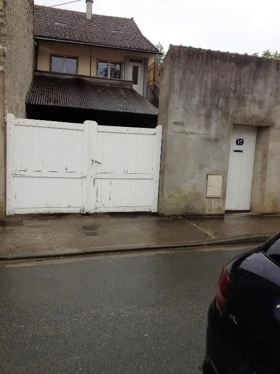 gîte 4 pièces,6 couchages,centre ville Sancoins wifi gratuite,lave linge, lave vaisselle - Photo 1