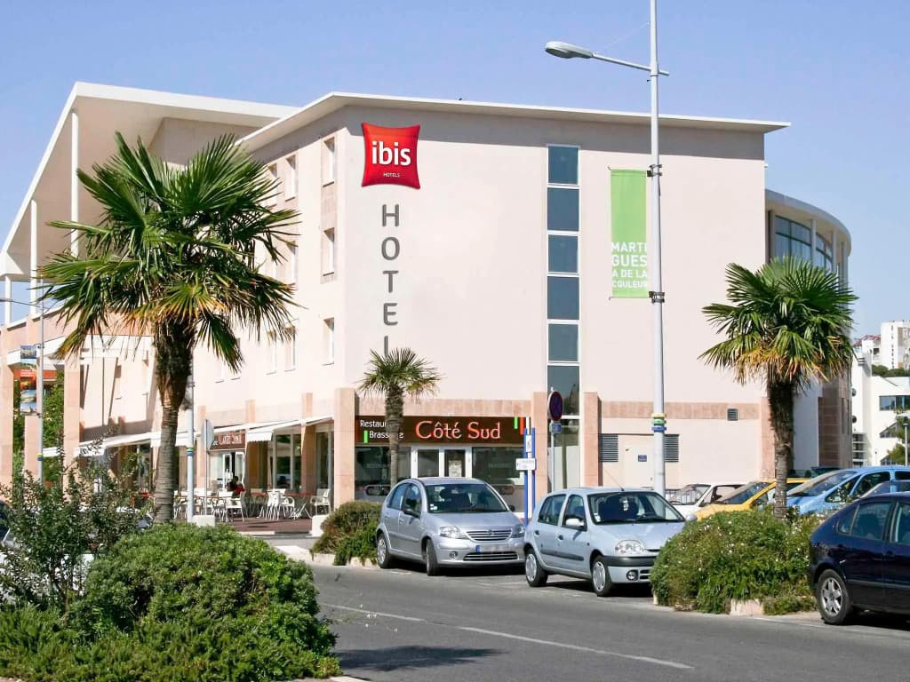 ibis Martigues - Photo 1