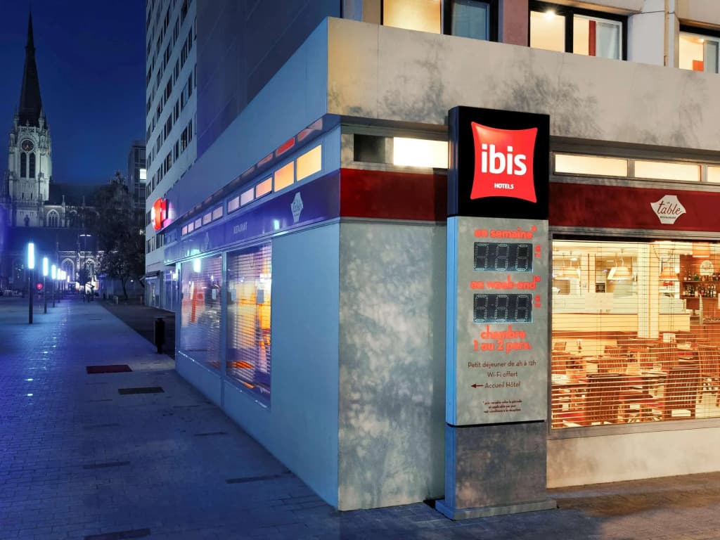ibis Lille Tourcoing Centre - Photo 1