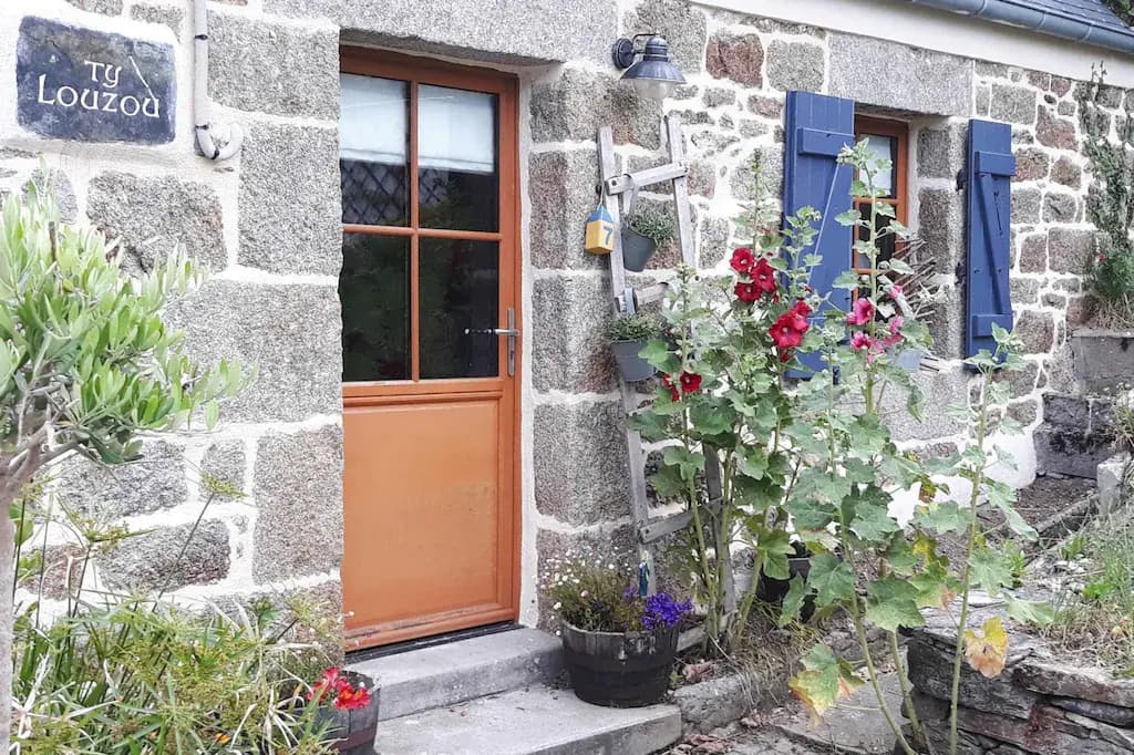 Charming Holiday Home Near the Beach, Locquemeau - Photo 1