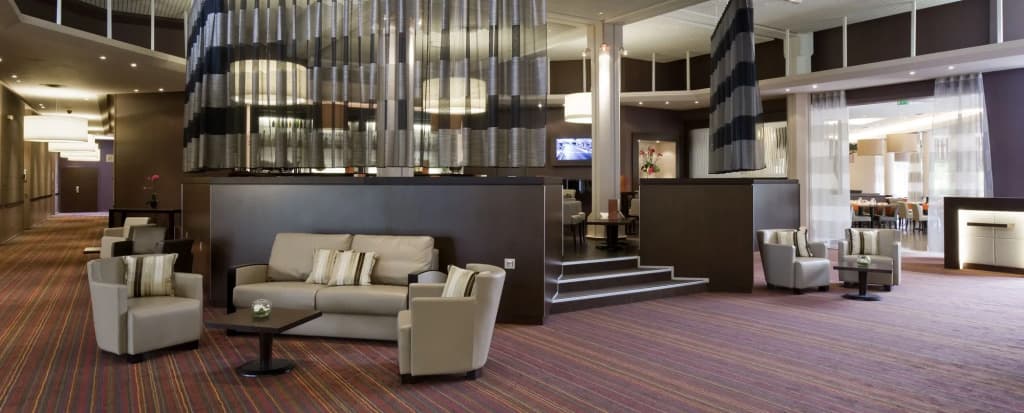 Novotel Clermont Ferrand - Photo 1