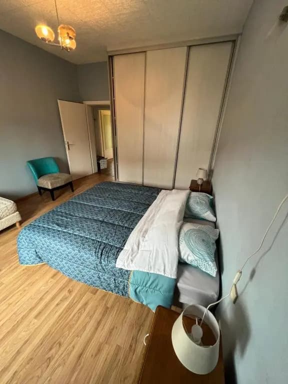 Vaste appartement douillet au cœur de la ville du cristal - Photo 1