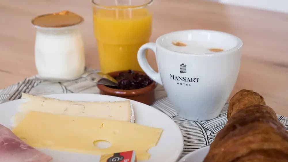 Hotel Beauvilliers - Photo 1