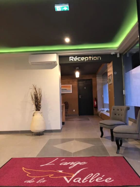 L’Ange de la Vallée - Photo 1