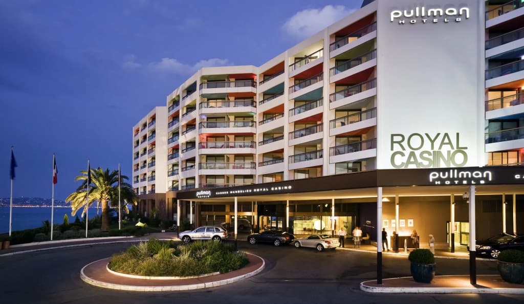Pullman Cannes Mandelieu - Photo 1