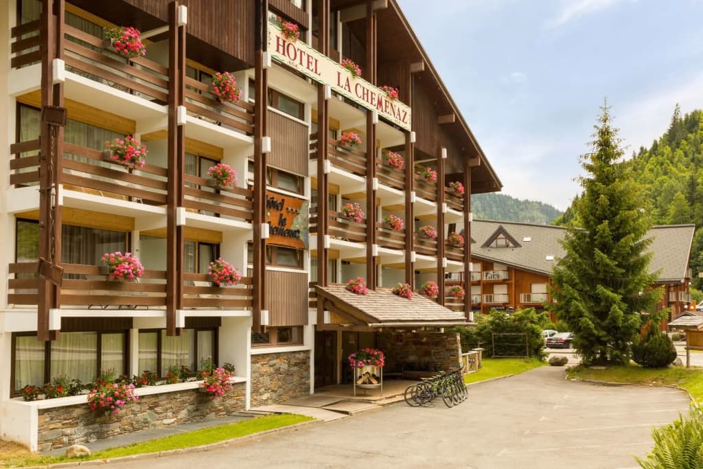 Chalet-Hôtel La Chemenaz - Photo 1