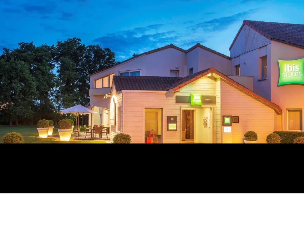 ibis Styles Cholet - Photo 1