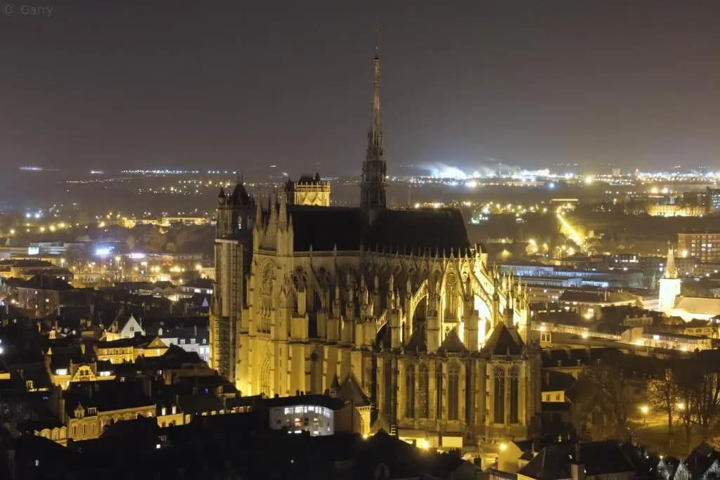 Le 360 Tour Perret 19eme Panorama 4 Etoiles - Photo 1