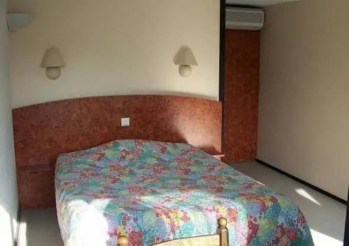 Hotel Restaurent Des Lacs - Photo 1