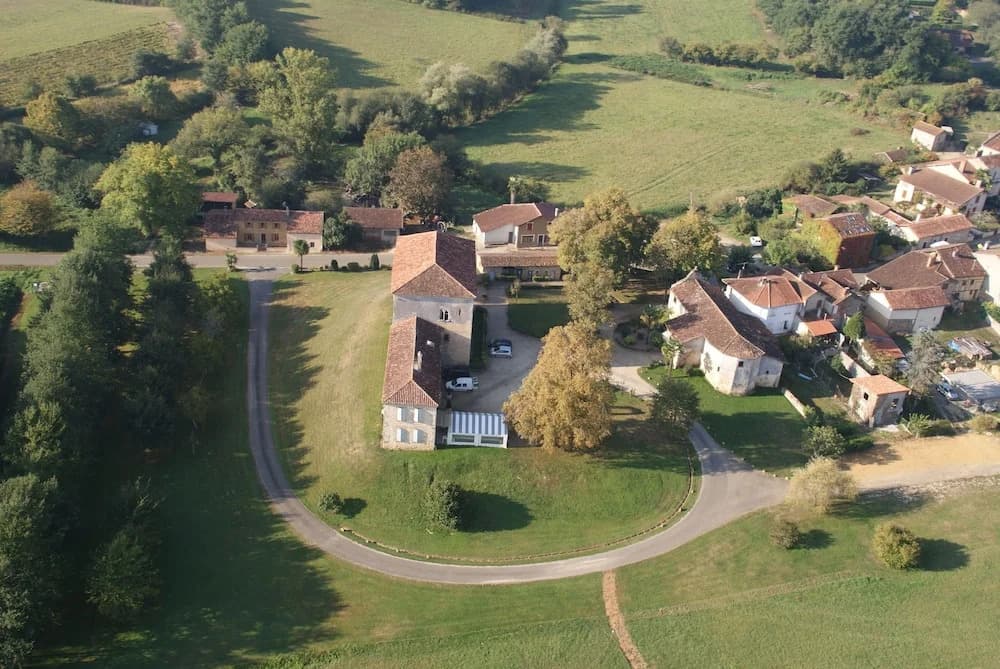 Chateau d'Aon - Photo 1