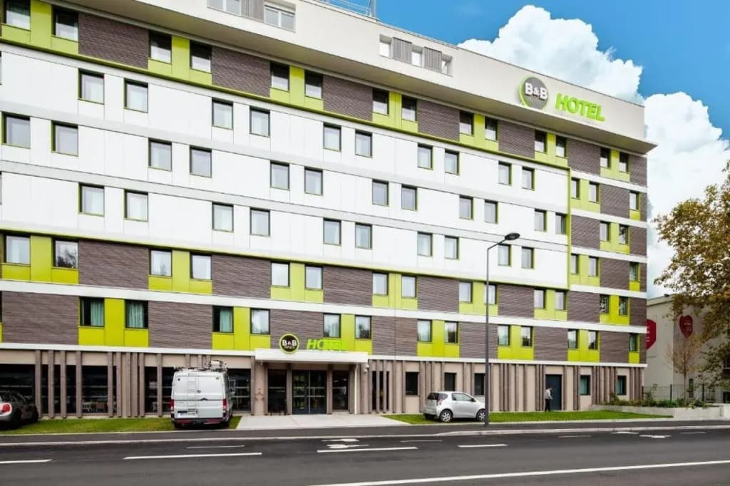 B&B HOTEL Paris Meudon Vélizy - Photo 1