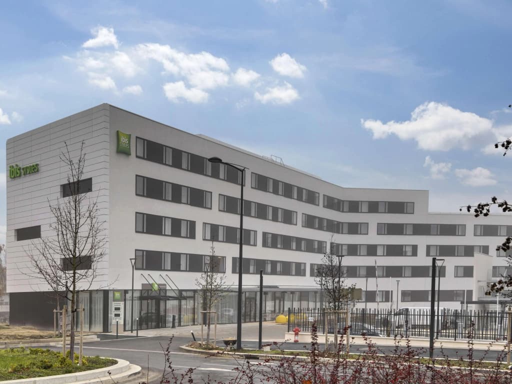 ibis Styles Paris Orly Airport - Photo 1