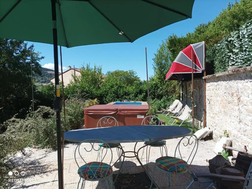 LES TONNELLES DE MANAL Charmante maison d'hôtes, sérénité absolue - Photo 1