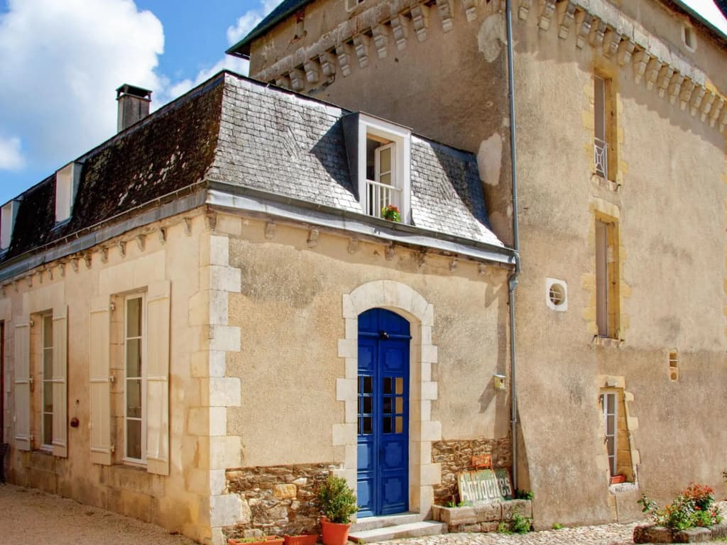 Castle in Chaleix With Pool and Views - Photo 1