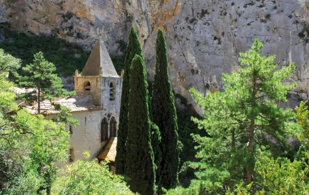 Hôtel les Restanques de Moustiers - Photo 1