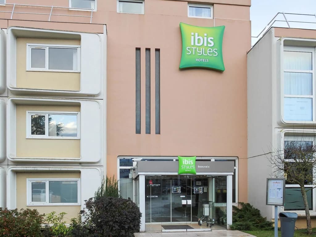 ibis Styles Beauvais - Photo 1