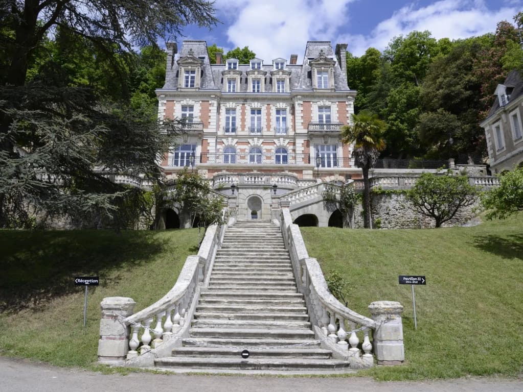 Art Hôtel Rochecorbon - Photo 1