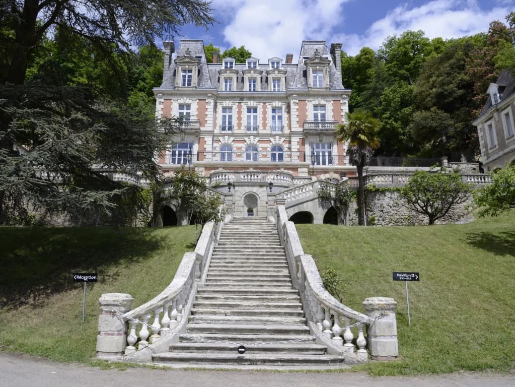 Art Hôtel Rochecorbon - Photo 1