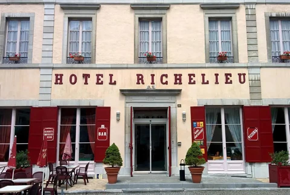 Hotel Richelieu - Photo 1