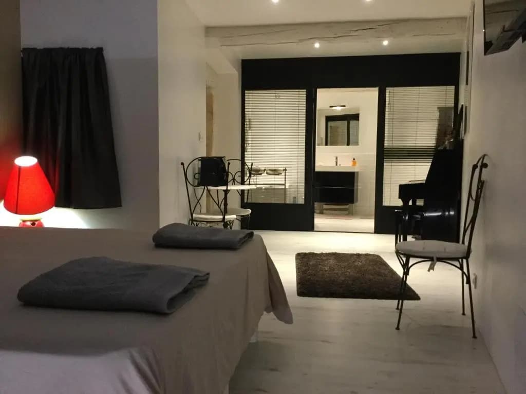 Eyragues suite parentale - Photo 1