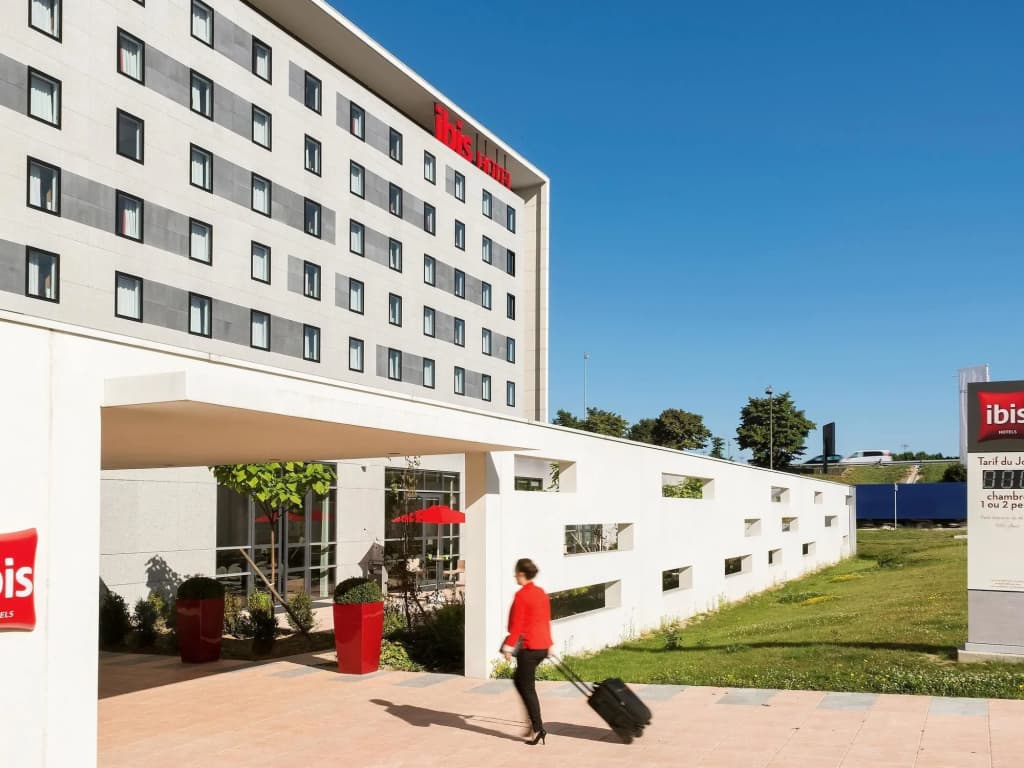 ibis Paris CDG Airport - Photo 1