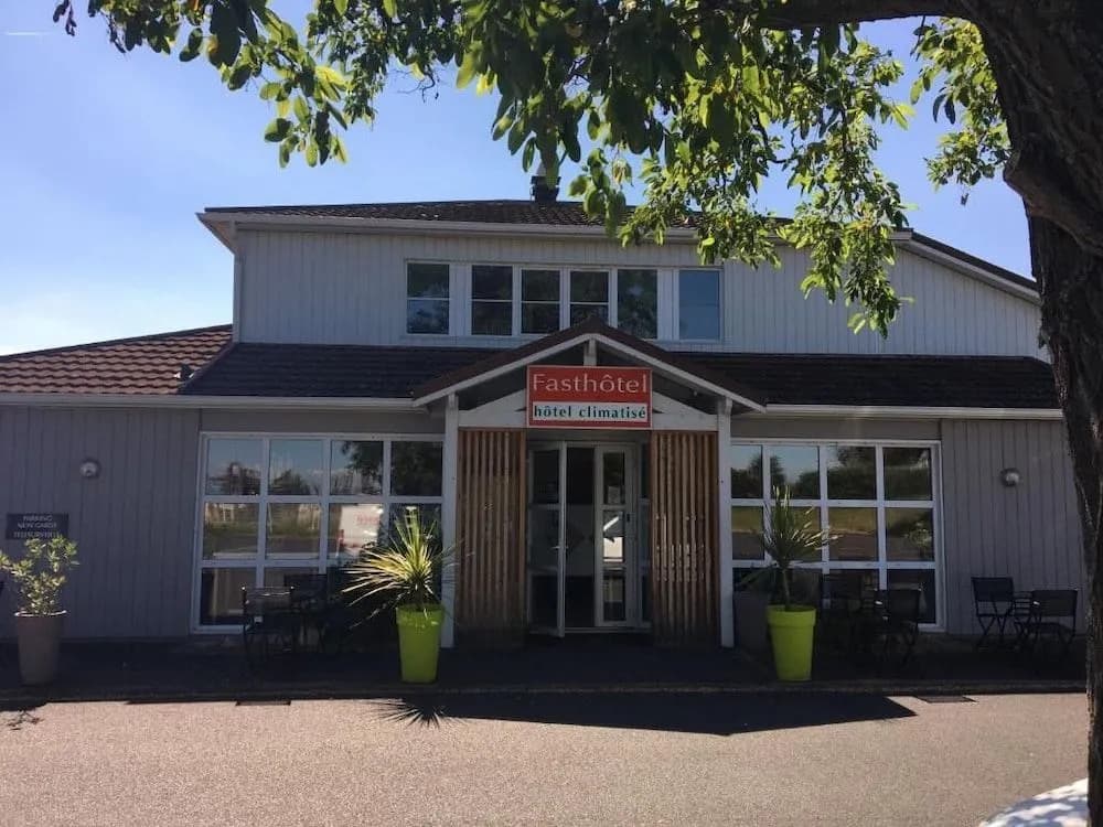 Fasthôtel Clermont Ferrand Hôtel - Photo 1