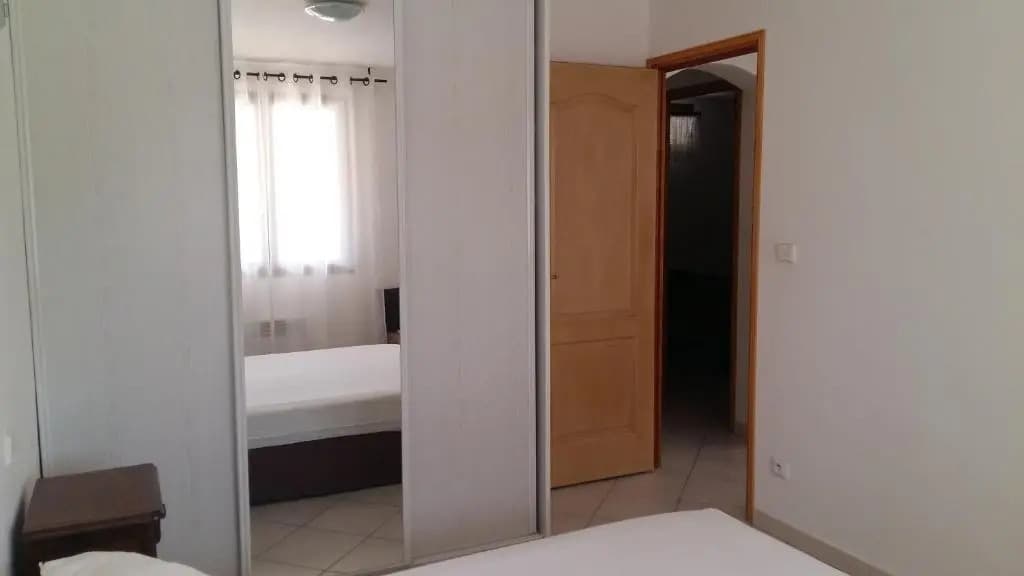 Bas de Villa chez Mr.Girolami Dominique - Photo 1