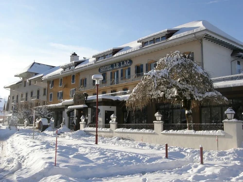 Hôtel Le Lac - Photo 1