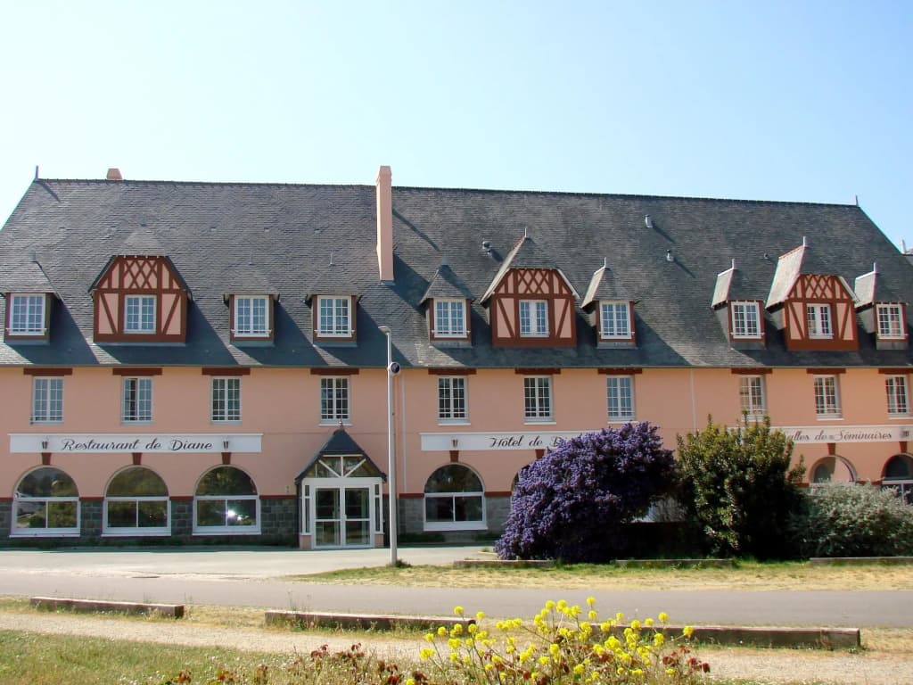 Hotel De Diane - Photo 1