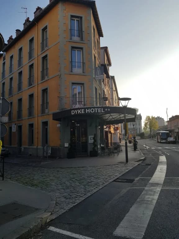 Dyke Hotel - Photo 1