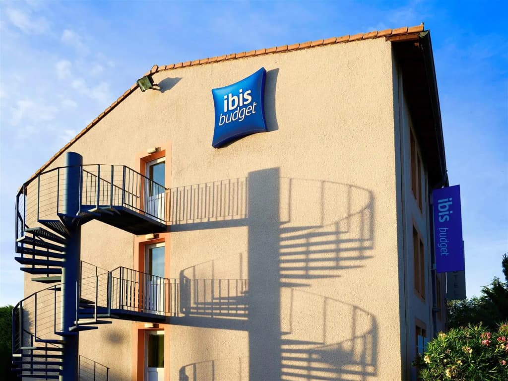 ibis budget Bollène - Photo 1