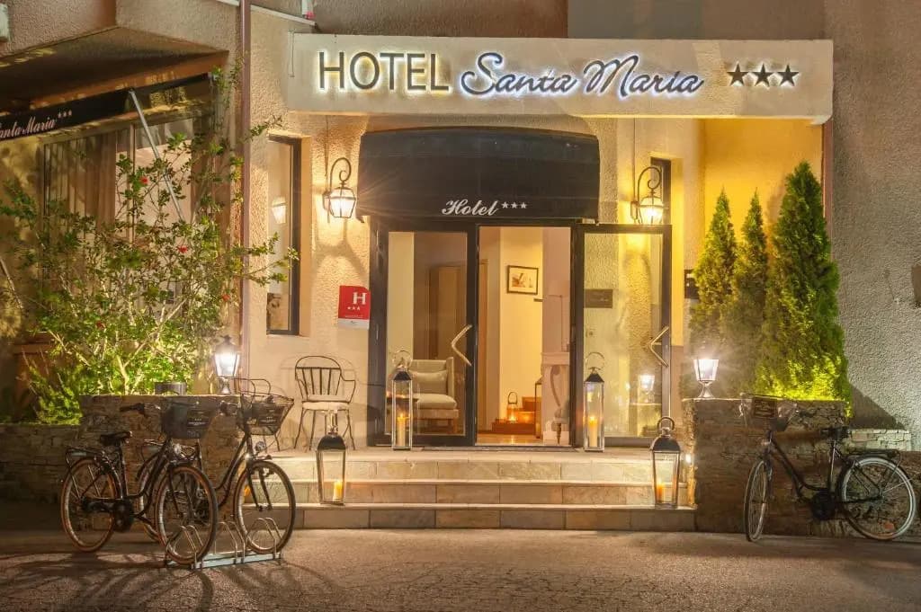 Hotel Santa Maria - Photo 1
