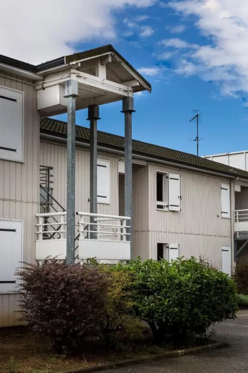 Initial By Balladins Lyon / Chanas - Photo 1