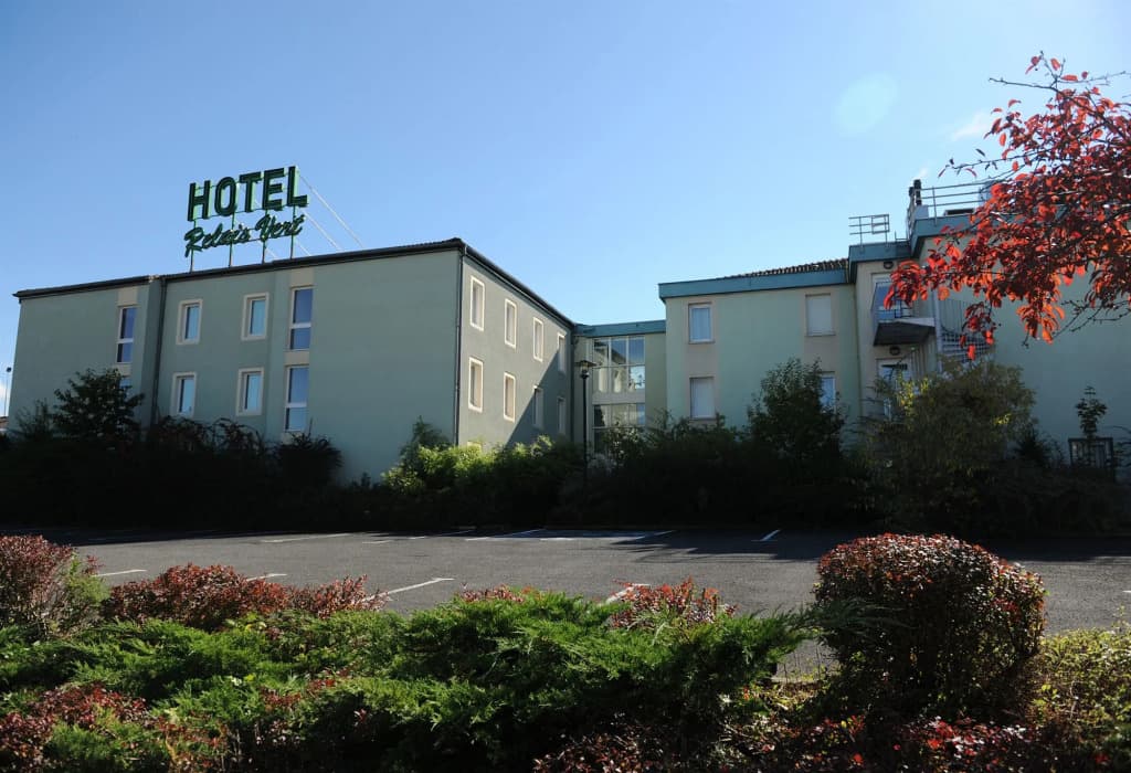 Greet Hotel Montbeliard - Photo 1