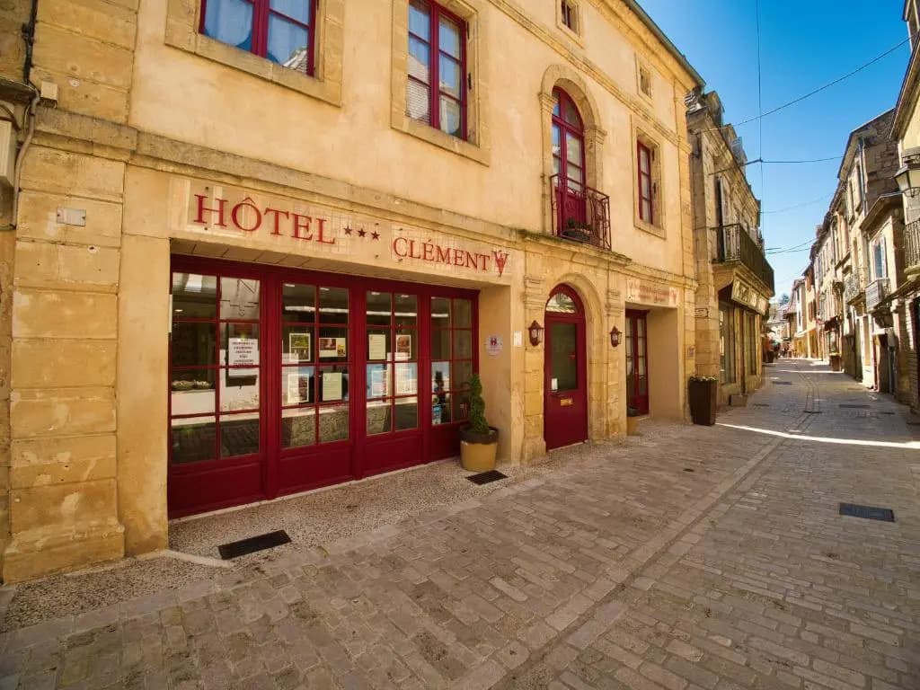 Hôtel Clement V - Photo 1