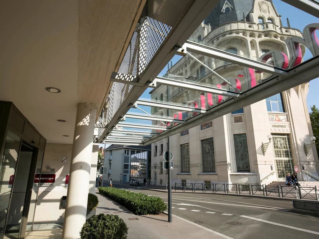 Mercure Chartres Centre Cathédrale - Photo 1