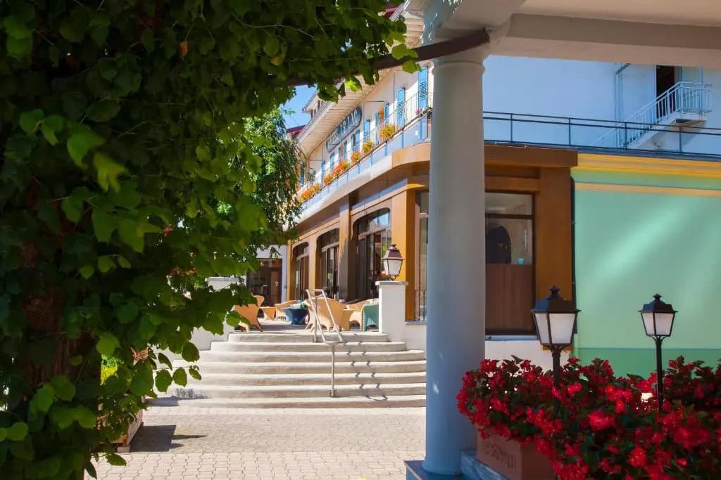 Hotel beau site - Photo 1