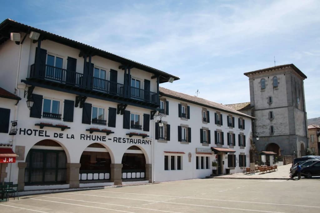 Hôtel de la Rhune - Photo 1