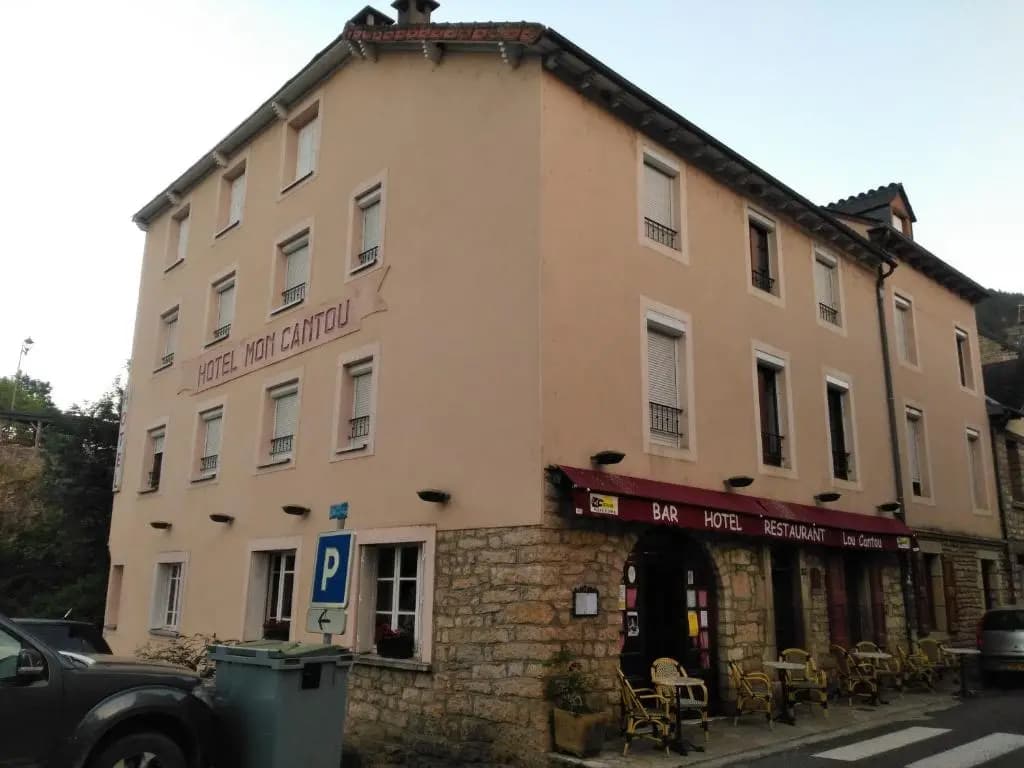 Hotel Lou Cantou - Photo 1