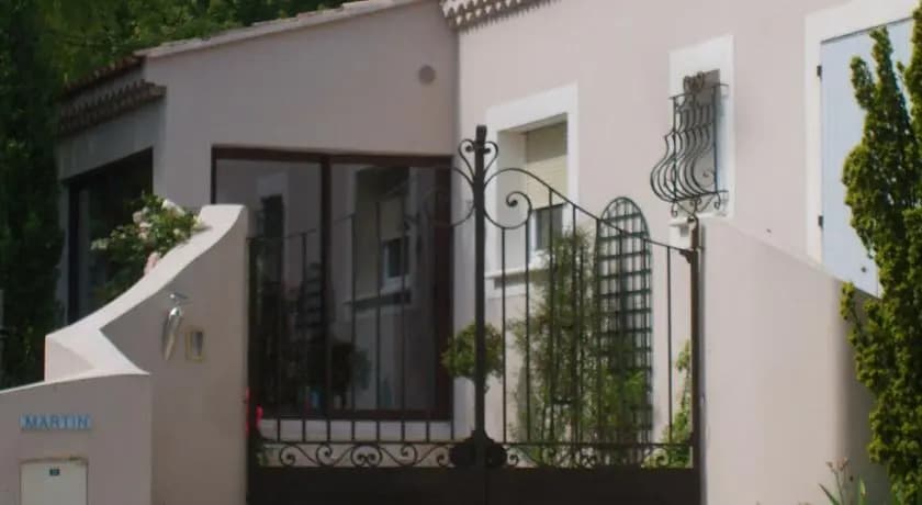 Le Clos Martin - Photo 1