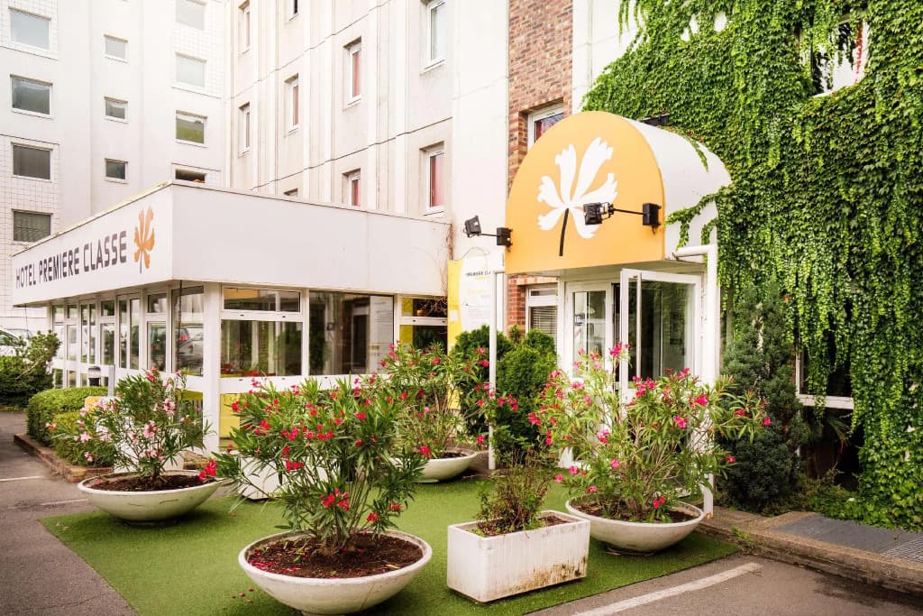 Hotel Premiere Classe Orly Rungis - Photo 1