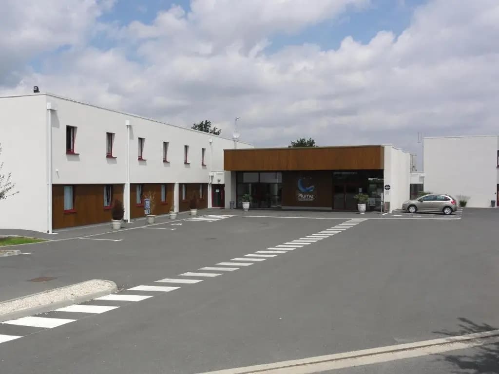 Brit Hotel Bressuire (formerly Plume Hotel) - Photo 1