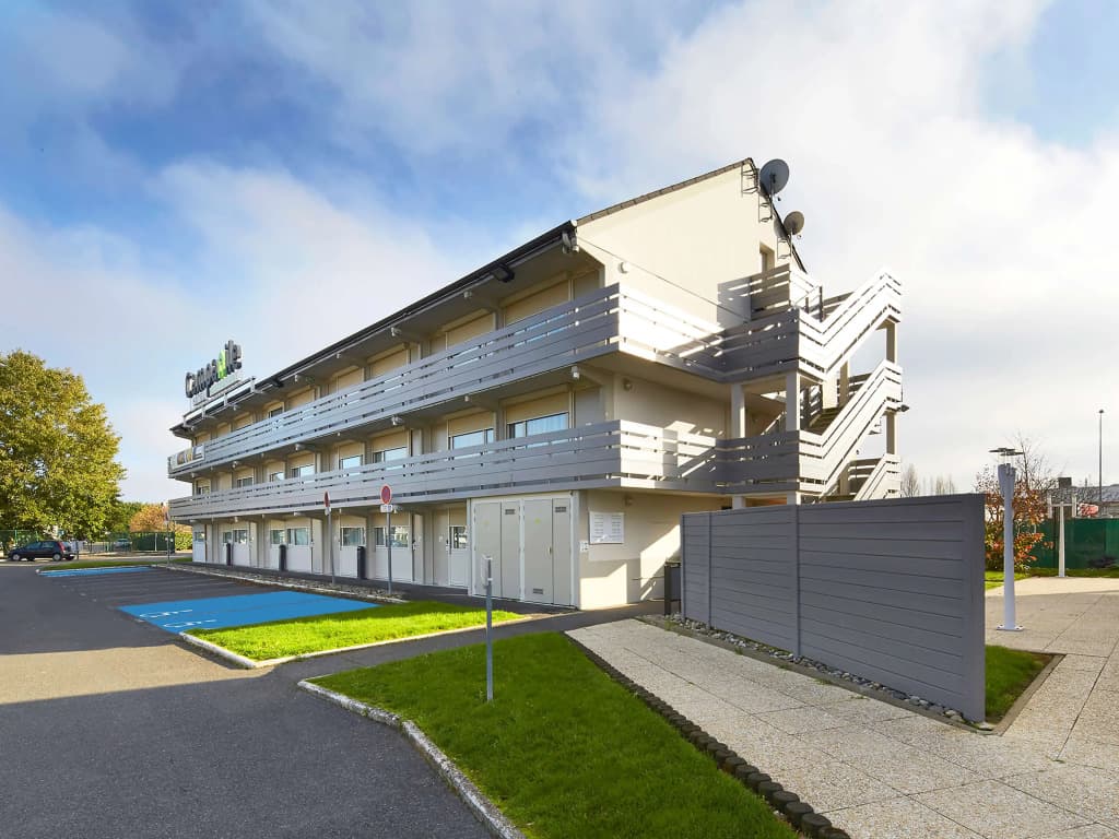 Campanile Chambray Les Tours - Photo 1