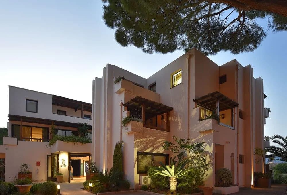 Hôtel De La Roya - Photo 1