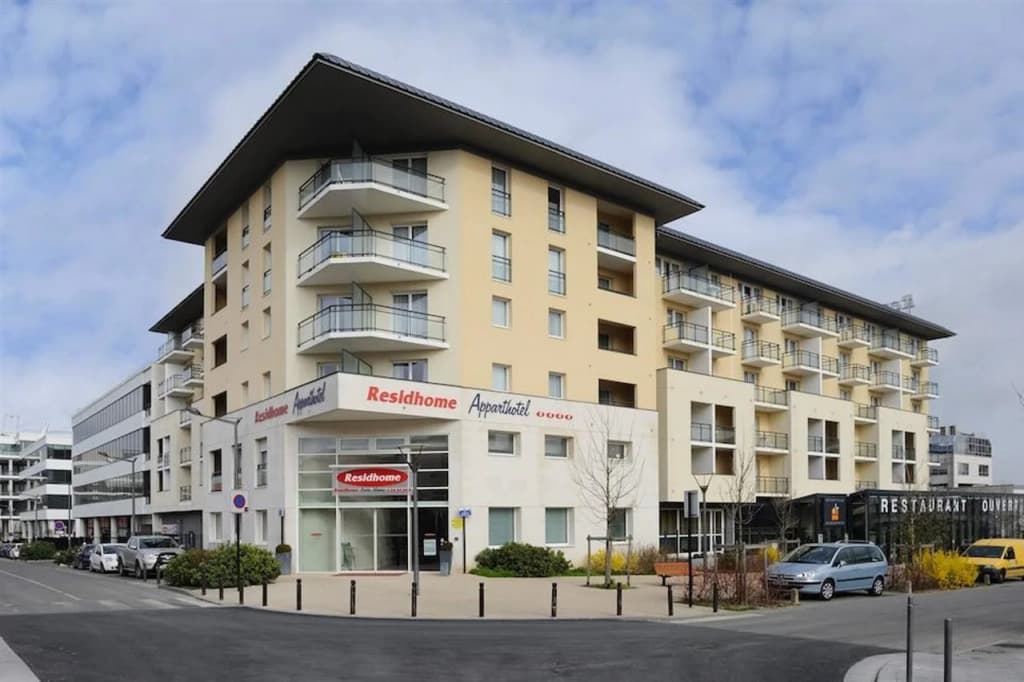 Residhome Apparthotel Paris Massy - Photo 1