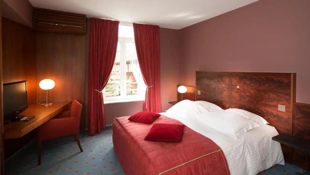 Hôtel Chantilly Le Relais D'Aumale - Photo 1