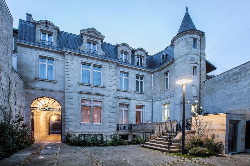 Yndo Hotel - Photo 1