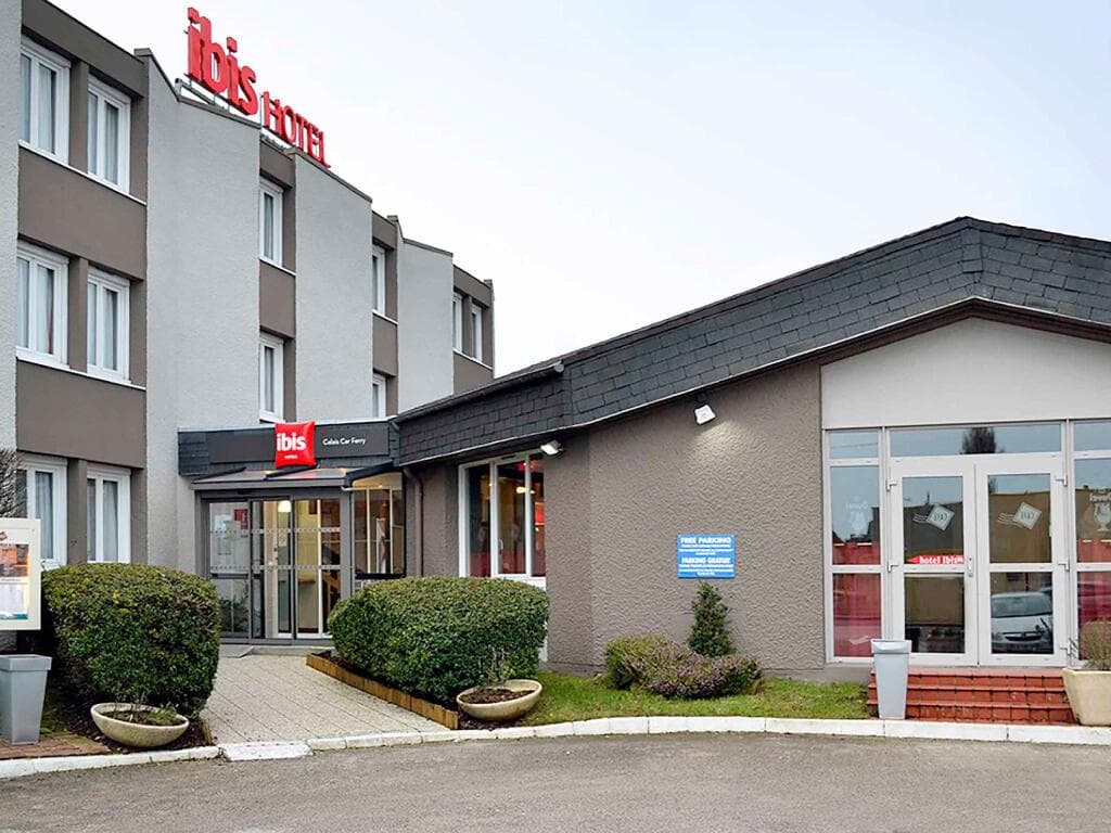 ibis Calais Car Ferry - Photo 1