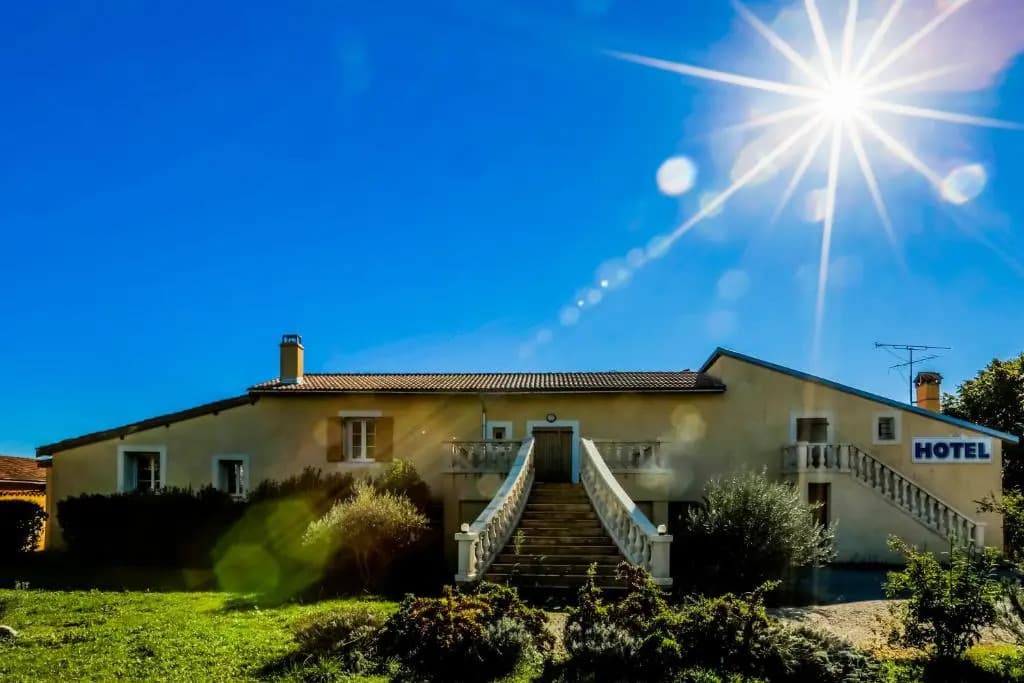 Hôtel Le Mas Des Quintrands - Photo 1